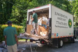 Best Yard Waste Removal  in Dearborn Heights, MI